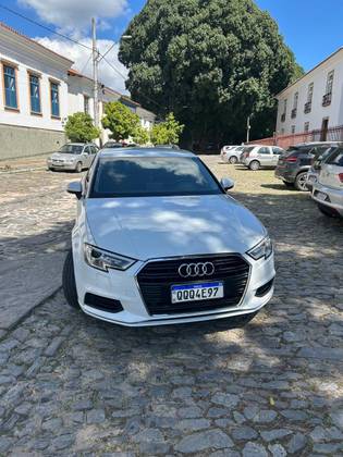 AUDI A3 1.4 TFSI SEDAN AMBIENTE 16V FLEX 4P TIPTRONIC AUDI A3 1.4 TFSI SEDAN AMBIENTE 16V FLEX 4P TIPTRONIC